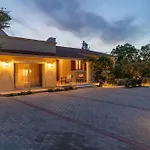 La Belle Villa